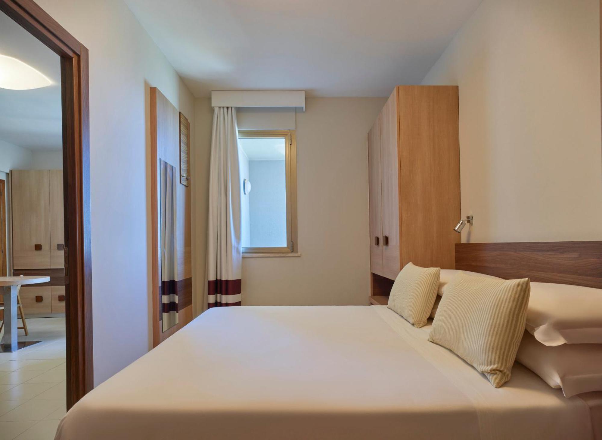 Serena Majestic Residence Montesilvano Marina Szoba fotó